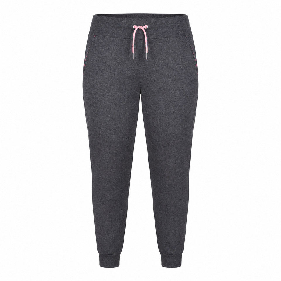 Calça jogger fitness plus size cinza com detalhe rosado sobre fundo branco